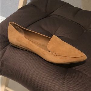 Steve Madden Feather Flats
